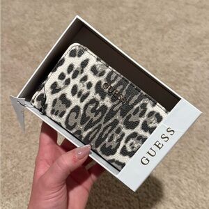 Guess Leopard-Print Zip Wallet - Black & White